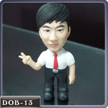 DOB-13休閒上班族只要提供正面清晰的照片, 就可以製作囉! 工作天7-14天